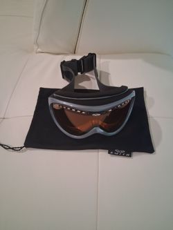 Snow goggles by Smith