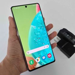 Samsung Galaxy A71, Factory Unlocked,  Excellent Condition.  Like New 
