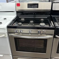 FRIGIDAIRE STAINLESS STEEL GAS STOVE 