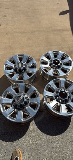 20” platinum wheels on brand new 37”