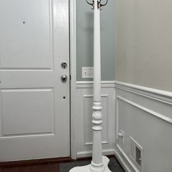 Entry Coat and Hat Storage Rack