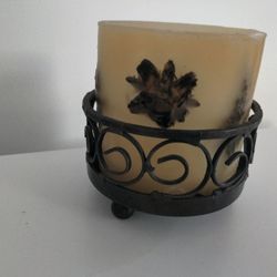 Iron Candleholder w/ Candle