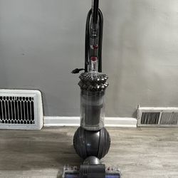 Dyson Cinetic Big Ball Animal And Allergy Upright Vacuum Cleaner