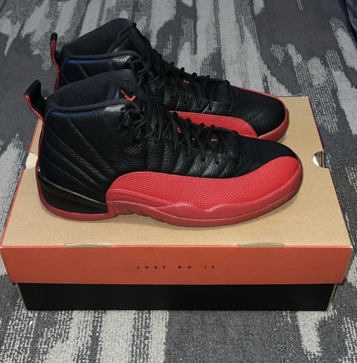 Air Jordan 12 Flu Game 2025 Size 10