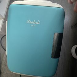 Cooluli Mini Fridge