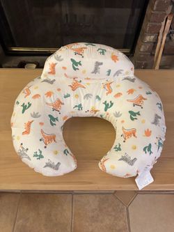 Nursing pillow