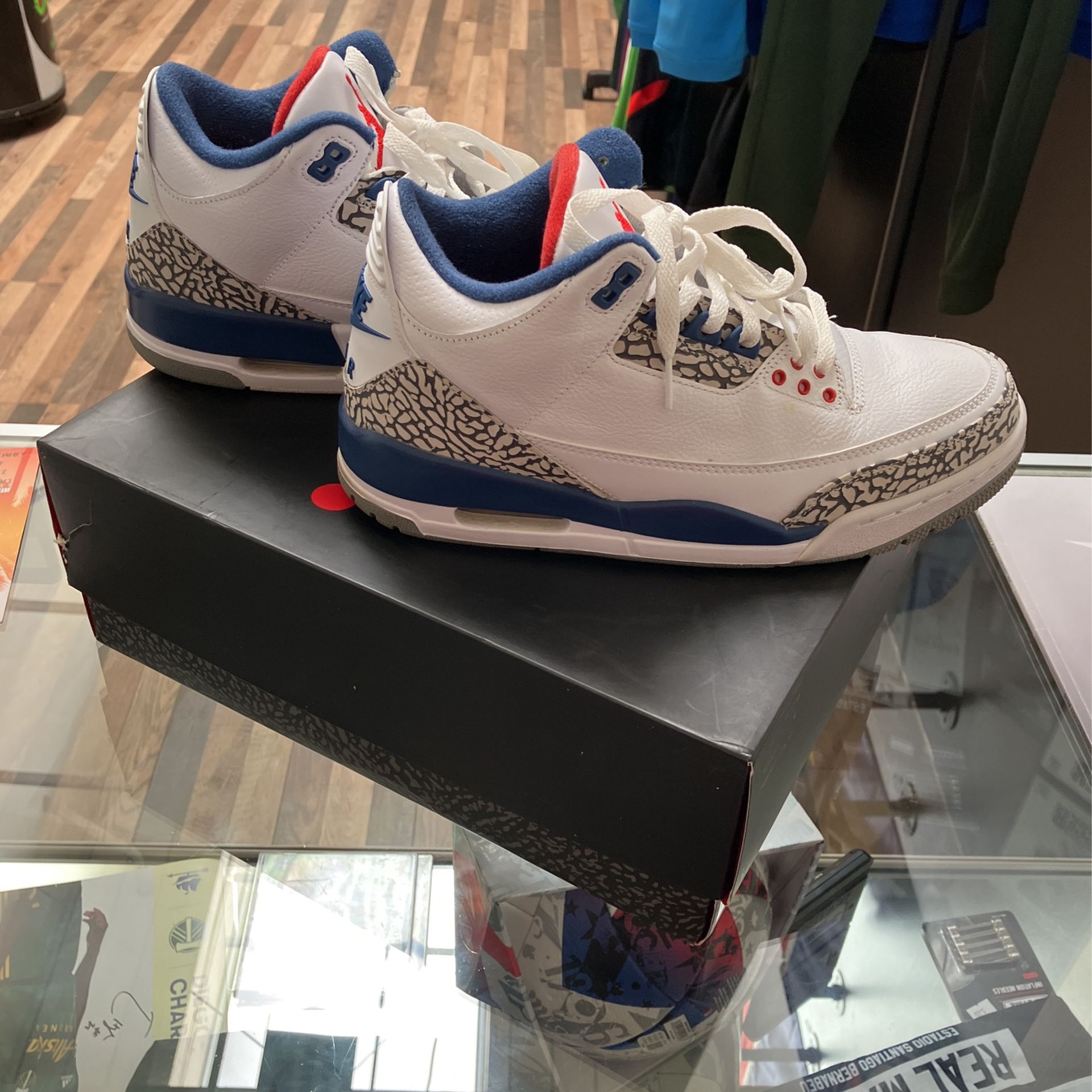 2016 True blue 3s Size 9