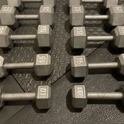 Set Of Cast Iron Hex Dumbbells From 10# To 45# Total Of 440 lbs Basically New