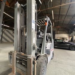 NISSAN forklift for Sale 