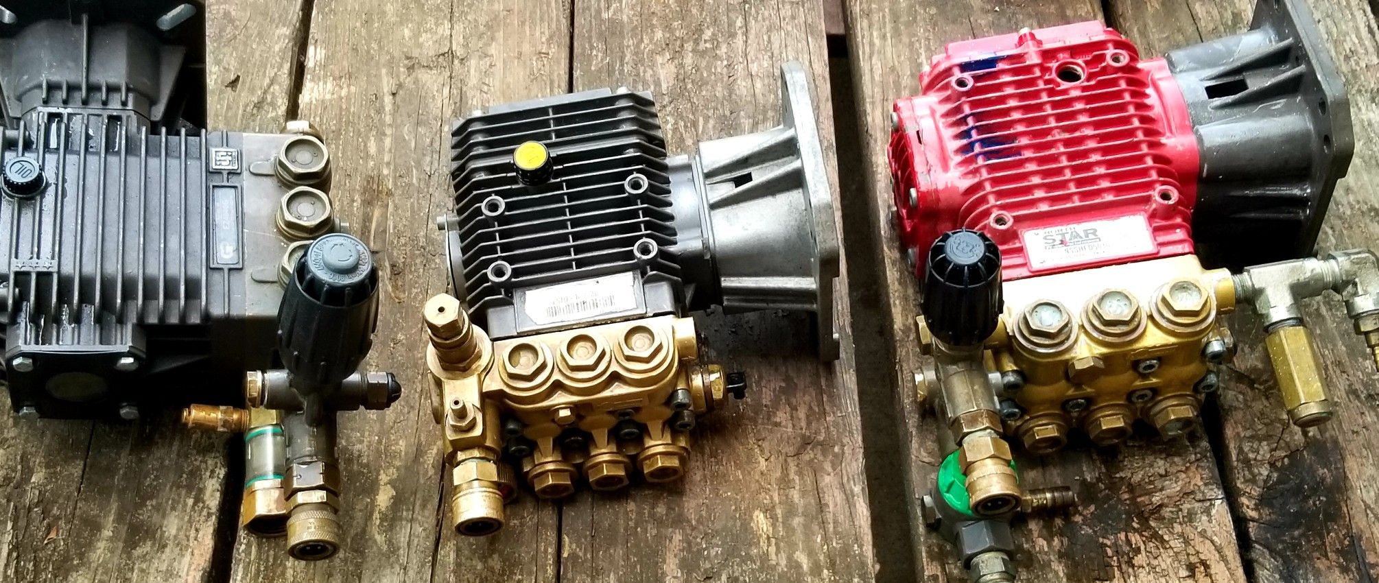 COMET PRESSURE WASHER PUMP 3540 . 30 DAY PU ASAP . for Sale