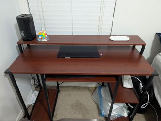 Compact 2-Tier Computer Desk with Keyboard Tray & Storage