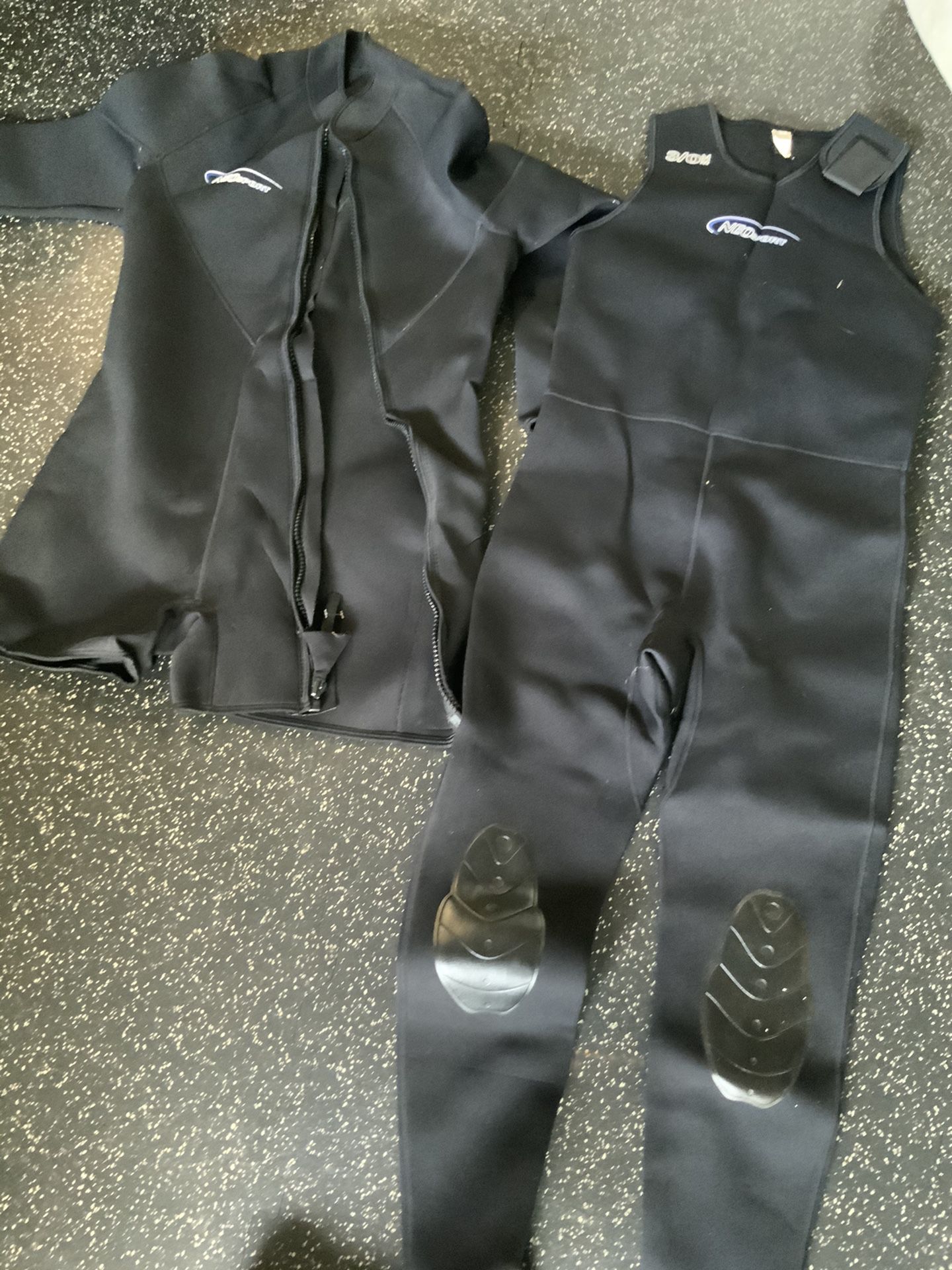 NeoSport Men’s Wetsuit Farmer Johns and Walk-In Jacket / 3mm