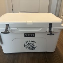 Yeti Tundra 45 Hard Cooler 