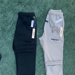 ESSENTIALS SWEATS (UNCUFFED)