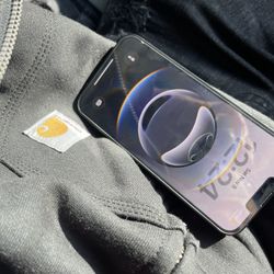 iPhone 16e 128GB Unlocked 