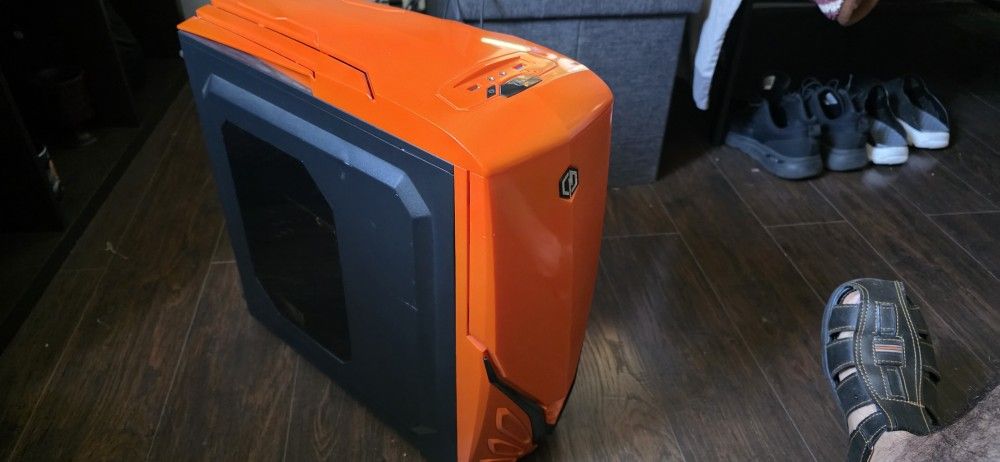 Custom Gaming PC – RX 480 | 16GB RAM | 2TB Storage + Razer Keyboard – $400 OBO