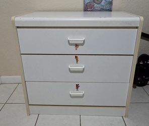 Dresser