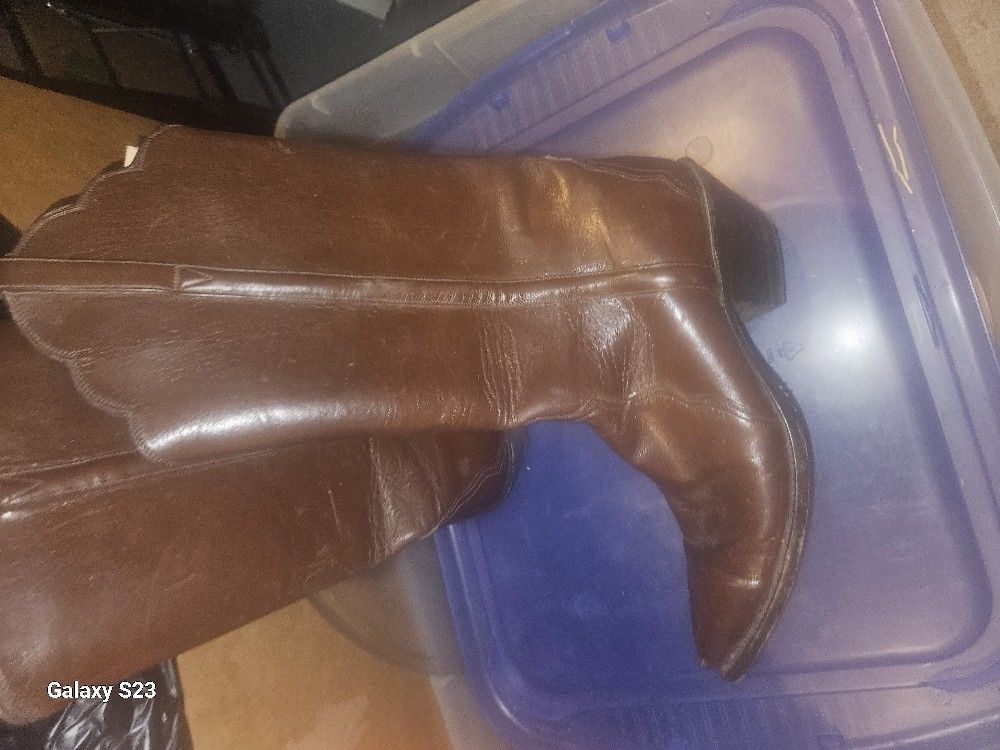 Luchesse Boots Brand New