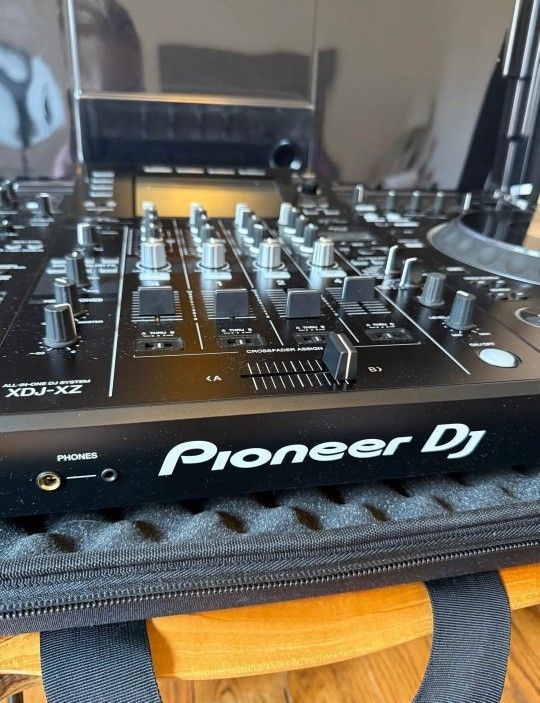 Pioneer Dj-xdj-xz Controller