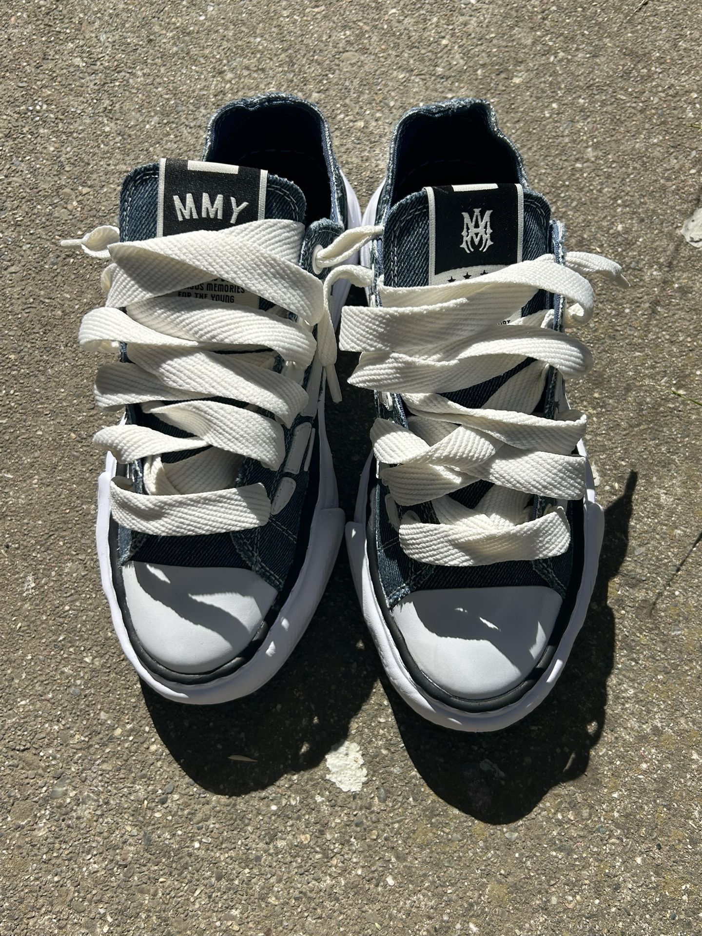 brand New masion mahiras Amiris size 9?