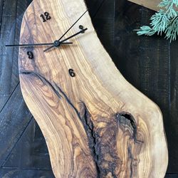 New! Handmade clock Made Of Olive Wood 