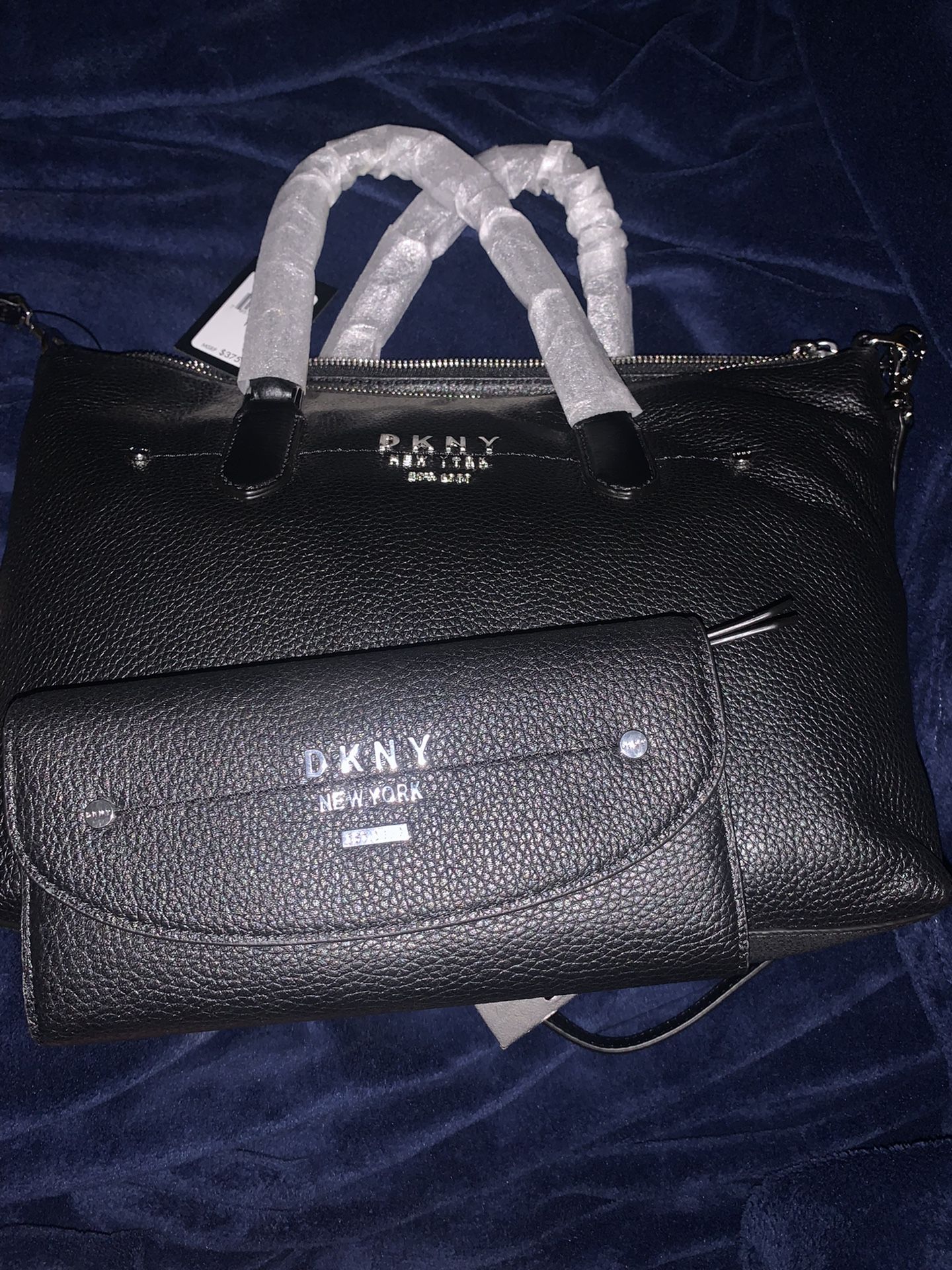 DKNY PURSE And WALLET
