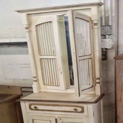 Vintage cabinet