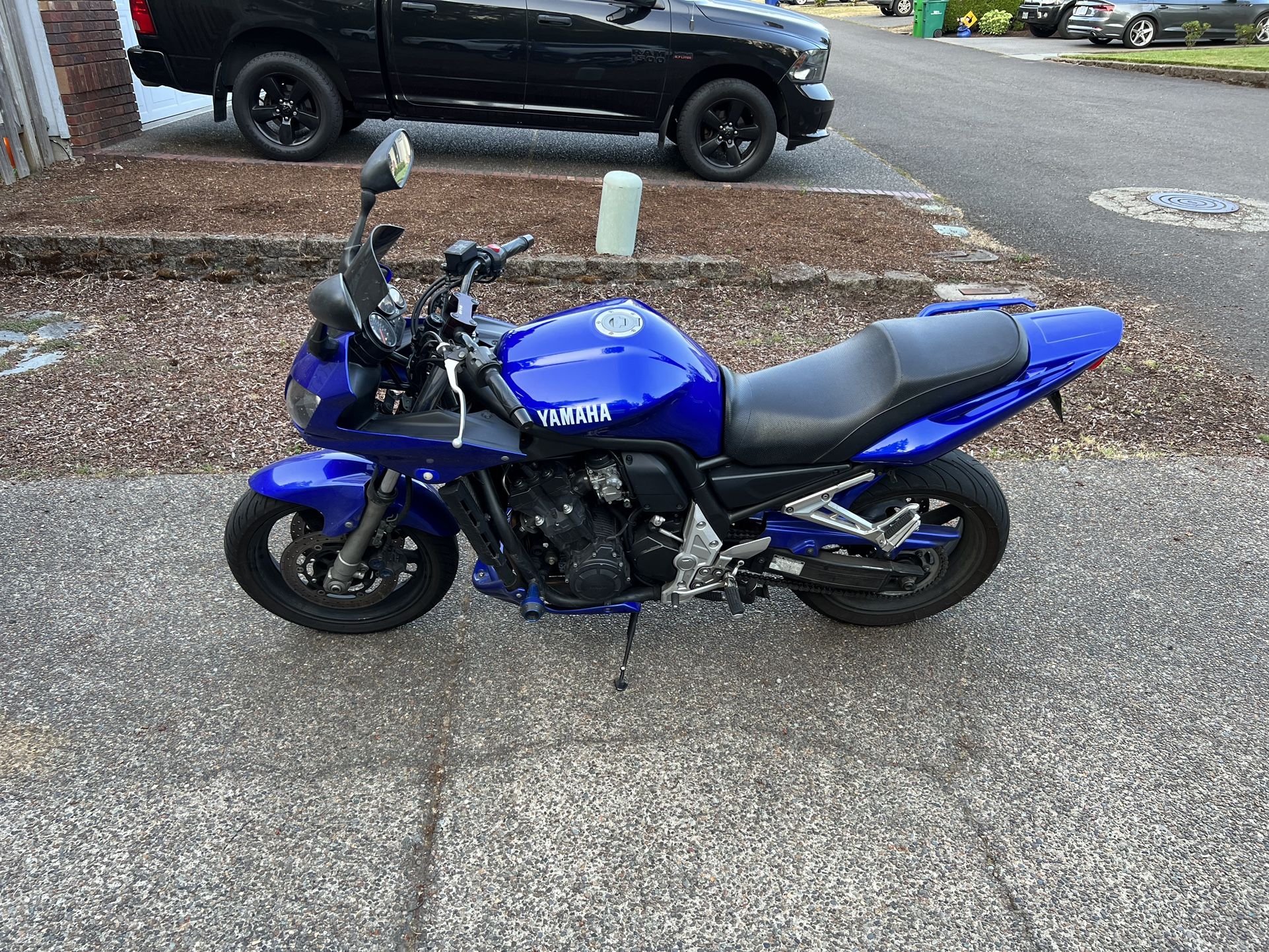 2005 Yamaha FZ1
