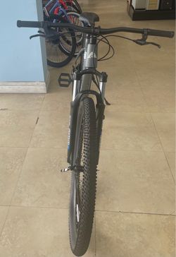 Ozark Trail M.2 Ridge 29 in Mountain Bike, Medium 17 in Frame, Fits Riders 5 ft 7 in - 5 ft 11 in, Gray, Adult, Unisex