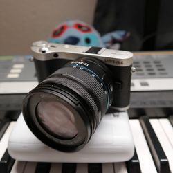 Samsung NX NX300 Digital Camera