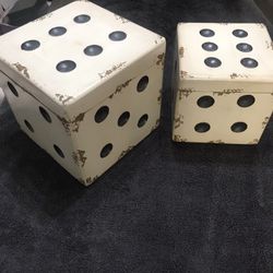 Wood dice boxes 