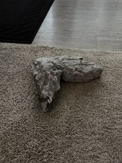 3 Aquarium Rocks