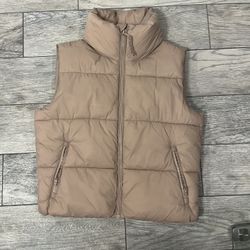 Old Navy Puffer Vest