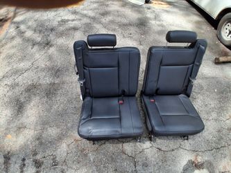 Vehicle Model: 2003–2007 Hummer H2
​Item: Rear 3rd Row Seats (Split-Folding Setup / Left and Right Sides)
​Color/Material: Dark Gray / Black Leather