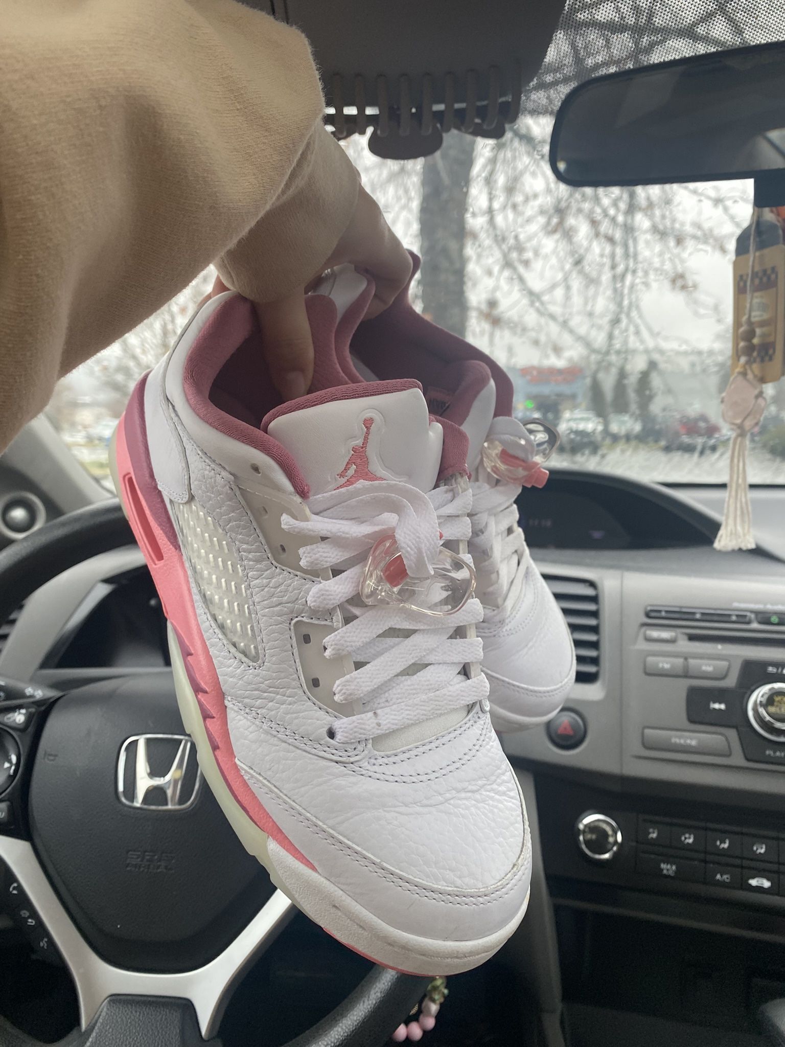  jordan 5’s