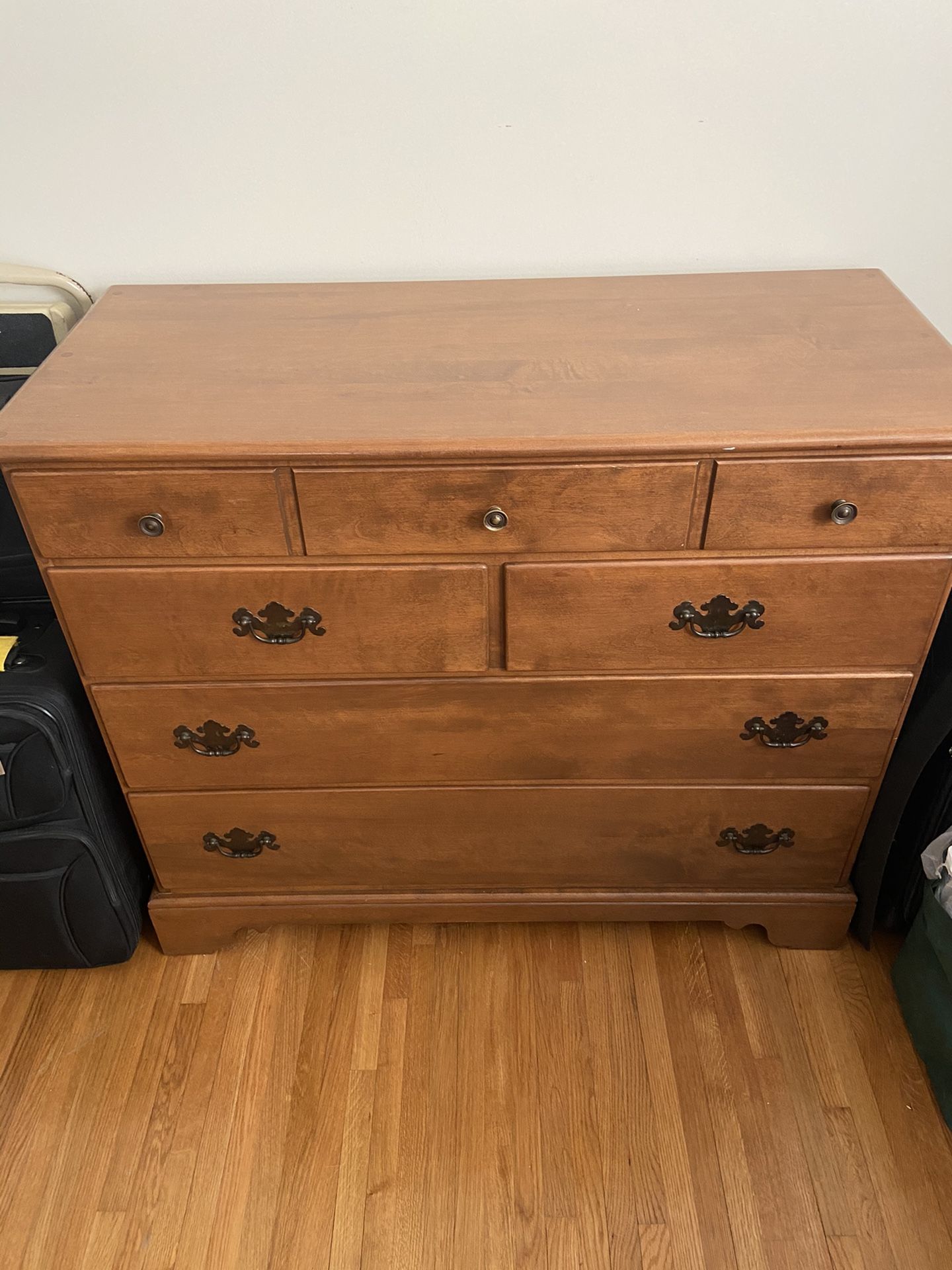 Vintage Ethan Allen Dresser 5 Drawers with Nightstand