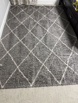 Gray Shag Area Rug with Diamond Pattern