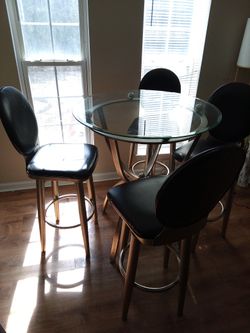 Dining Room Table With Bar Stool Chairs