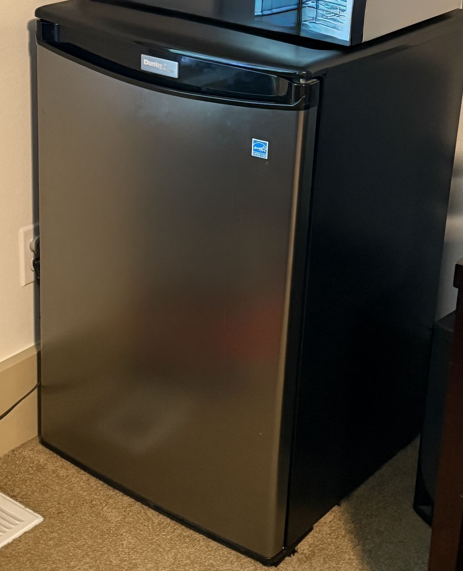 Danby Refrigerator 