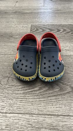 Crocs Size 6/7 Toddler