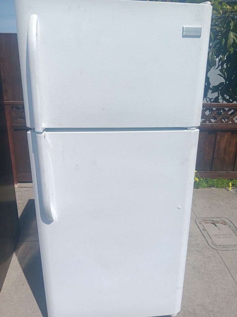 Freyadare Refrigerator de 30x67 