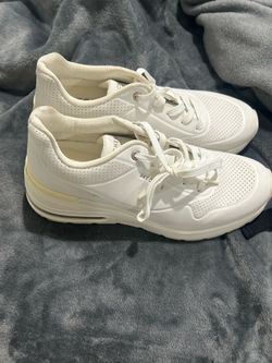 Women Sketchers.