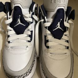 Jordans Size 3.5Y SPIZIKE