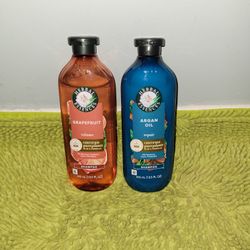 2 Shampoo 13.5oz Herbal Essences (Grapefruit/ Argan Oil)