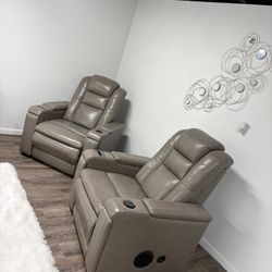 Luxurious Reclining Chairs With Speaker, Wireless Charger