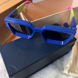 Louis Vuitton Sunglasses for Sale in Whittier, CA - OfferUp