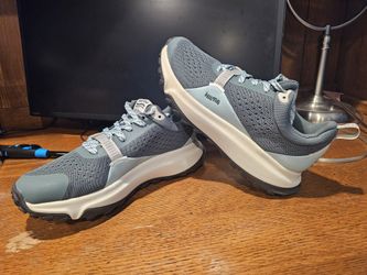 Womans Hilma Running 8.5 Two Shoes