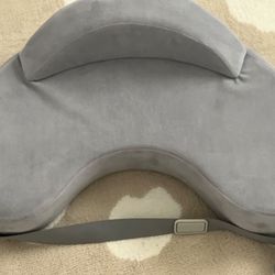 Momcozy Breastfeeding pillow