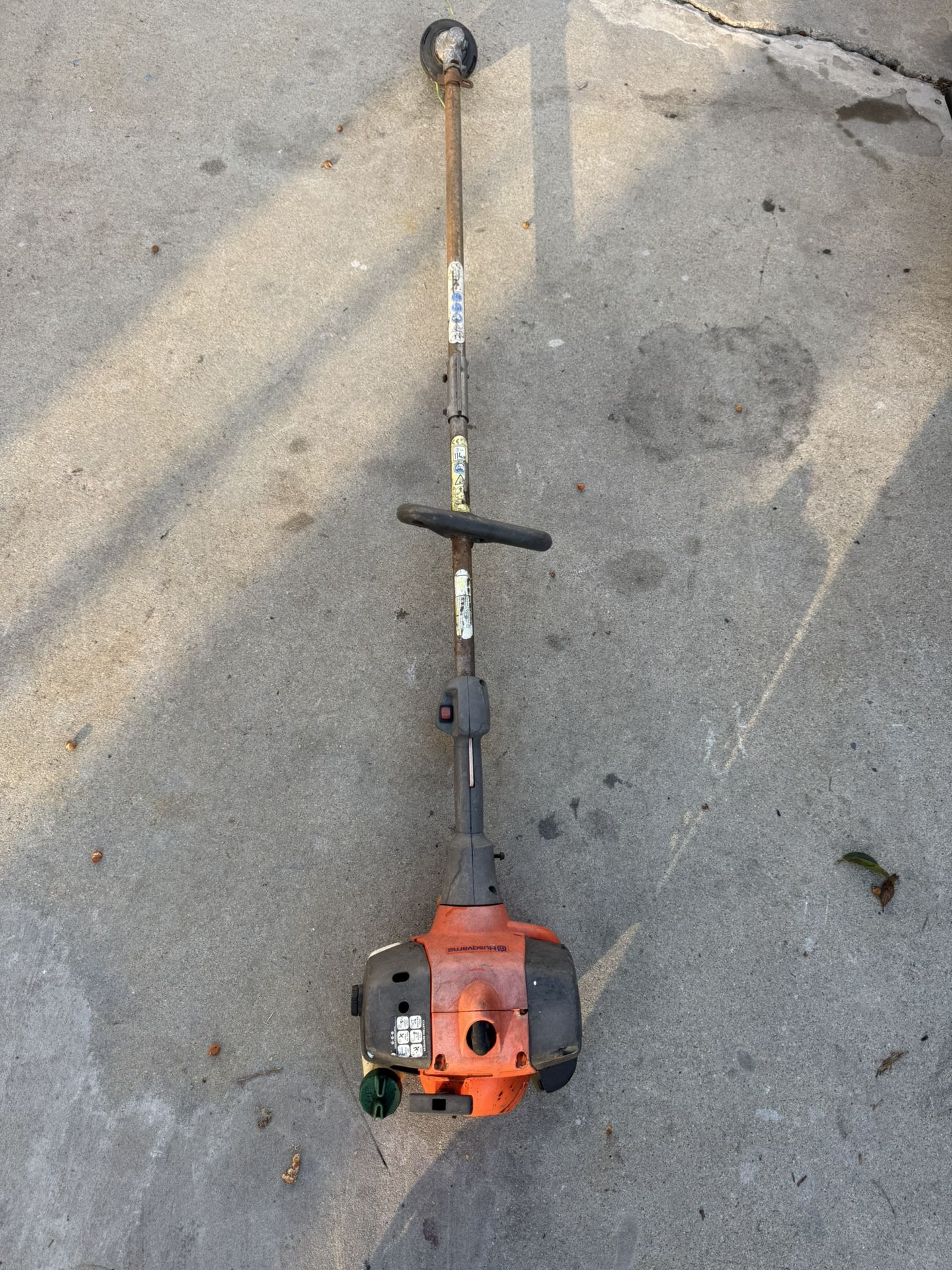 Husqvarna 128LD Weedeater Gas String Trimmer