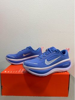 Nike Vomero Plus shoe HV8154-501